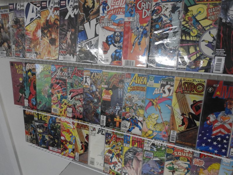 Huge Lot 120 Comics W/ Avengers, Cerebus, AvX, Alpha Flight+ Avg VF- Condition!