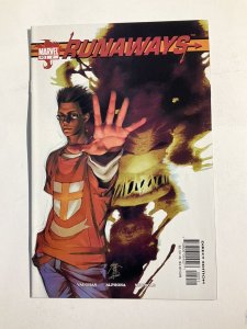 RUNNAWAYS 2 NM NEAR MINT MARVEL