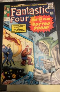 Fantastic Four #23 (1964)vs Dr doom see dexcription