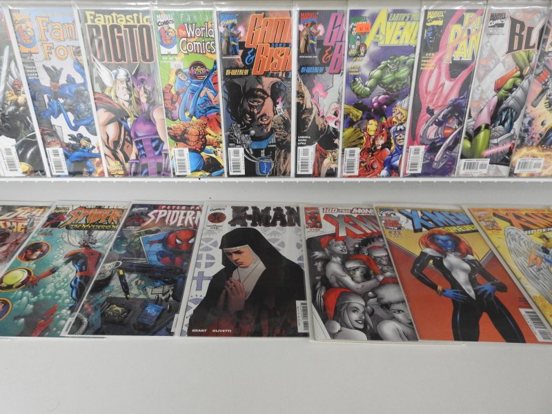 Huge Lot of 130+ Comics W/ X-Men Avengers, Spiderman, Avg. VF+ Condition