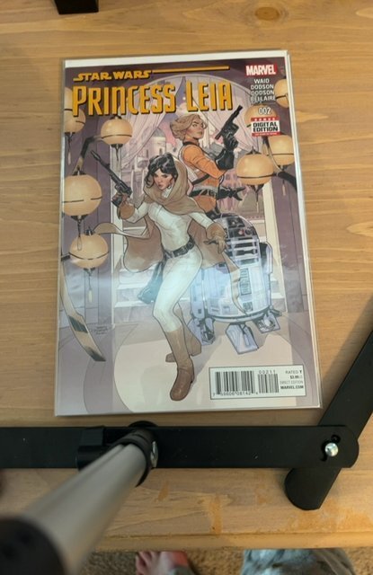 Lot of 9 Comics (See Description) Rat Queens, Star Wars