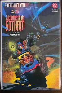 Batman/Judge Dredd: Judgment on Gotham (1992)