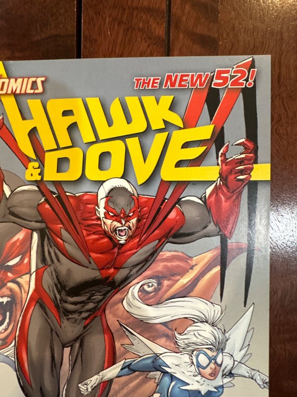 Hawk & Dove #1 (2011)