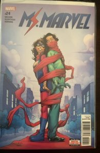 Group Lot of 25 Comics (See Details) Ms. Marvel, Catwoman, Batman