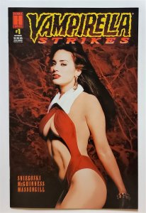 Vampirella Strikes #1 (Oct 1995, Harris Comics) VF+  