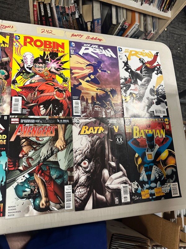 Lot of 10 Comic Lot (see pictures) 242-22