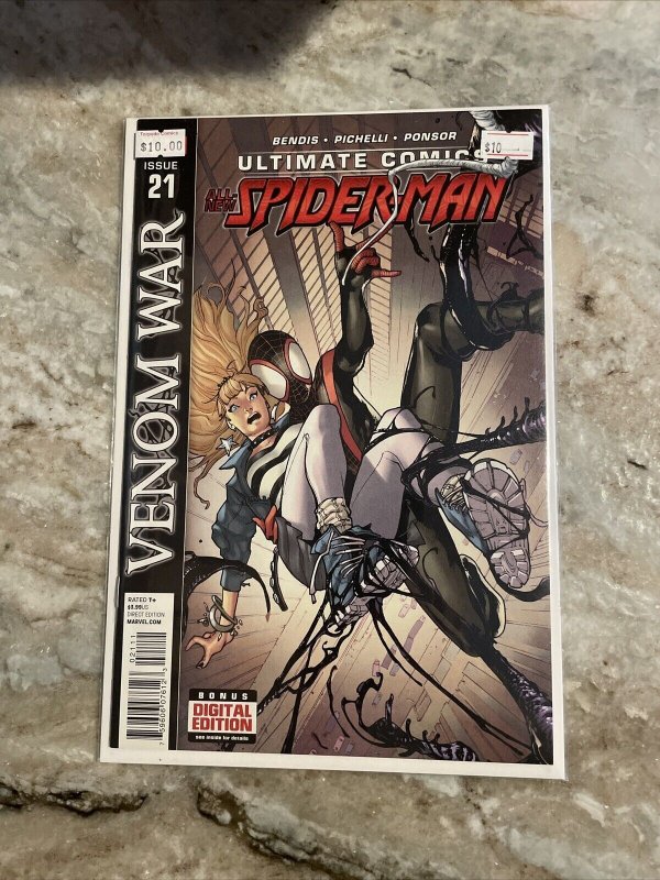 Ultimate Spider-Man #21 1st Printing Marvel Comics 2013 Bendis Miles Venom War