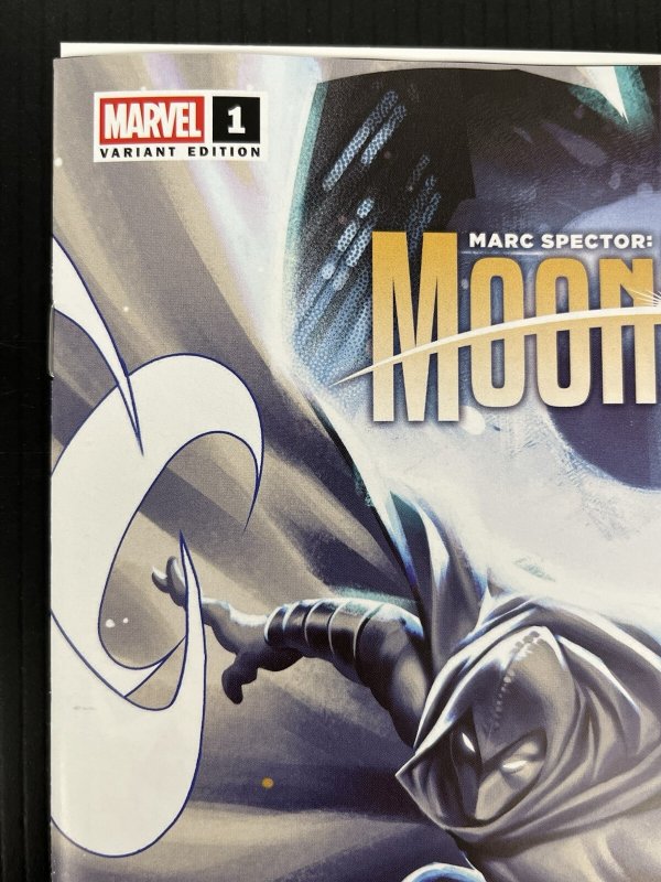 Marc Spector Moon Knight #1 1:25 Mateus Manhanini Var MARVEL IN-HAND PROSHIPPER