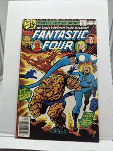 Fantastic Four 203 FF vs Evil FF VF-