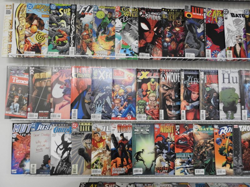 Huge Lot 200+ Comics W/ Batman, Wolverine, Avengers, Spidey+ Avg VF- Condition!