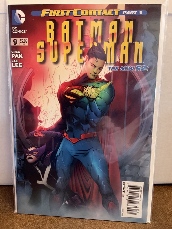 Batman/Superman 9 9.0 (our highest grade) 2014  New 52!  1st Contact Crossover!