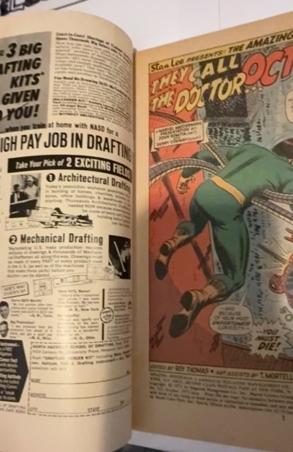 The Amazing Spider-Man #113 (1972) doc ick is back foxxing/staing back cover