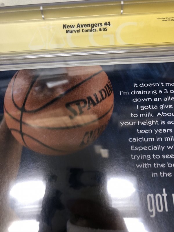 New Avengers (2005) # 4 (CGC 9.8 SS)  Signed Michael Bendis • Marvel Comics •