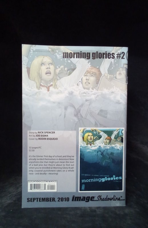 Morning Glories #1 (2010)