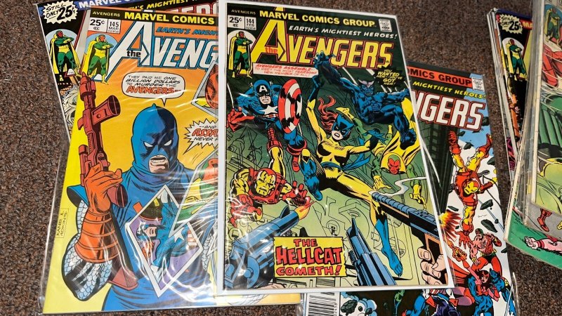Huge Avengers Lot, Near Complete Run of Issue #s 87-353, Has 100 144 181 196