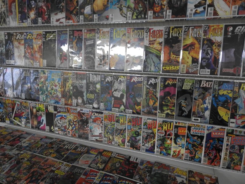 Huge Lot 140+ Comics W/ Flash, Hulk, Batman, 52, +More! Avg VF Condition!