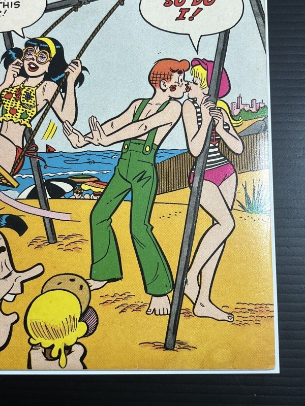 Everything's Archie #22 GIANT SERIES comic 1972 INNUENDO SWING COVER PROSHIPPER