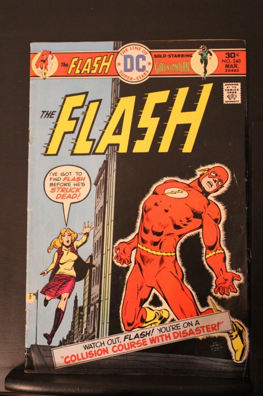 The Flash #240 (1976) High-Grade VF/NM Kid-Flash! GL meets Itsy Wow!