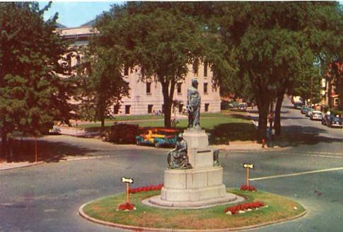 MA - Lynn, Soldiers' Monument, Library & Common