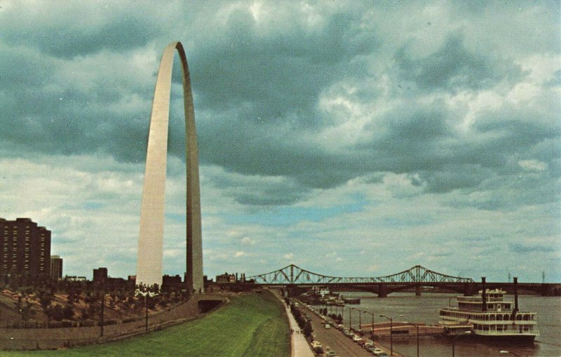 Postcard Gateway Arch Jefferson National Expansion Memorial St. Louis Missouri