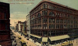 Fifth Ave & Vine Street - Cincinnati, Ohio