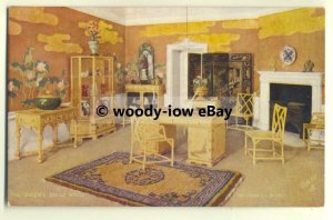 su1490 - Queens Dolls House - Her Majesty's Boudoir - postcard 