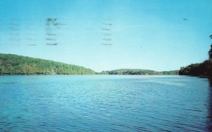 Vintage Postcard 1961 View Looking North East Lake Kittatinny New Jersey N. J.