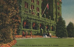 Vintage Postcard 1930's The Entrance CPR Empress Hotel Victoria BC Canada