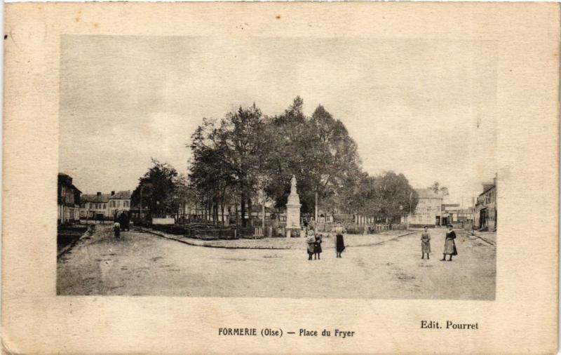 CPA FORMERIE Place du Fryer (377108)