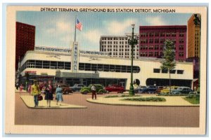 c1940 Detroit Terminal Greyhound Bus Station Detroit Michigan Vintage Postcard