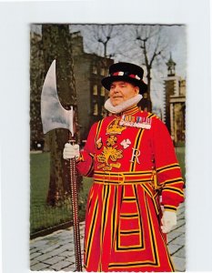 M-123364 Yeoman Warder at the Tower of London, England