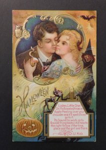 Mint USA Picture Postcard Halloween Couple with Poem Halloween Pumpkin Bat