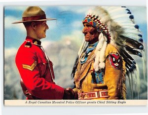 Postcard A Royal Canadian Mounted Police Office greets Sitting Eagle, Canada