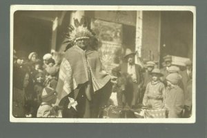 Primghar IOWA RPPC 1914 INDIAN CHIEF with TRAINED BEAR Posing Crowd nr Sheldon