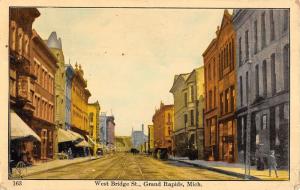 Grand Rapids Michigan West Bridge Street Scene Antique Postcard K26290