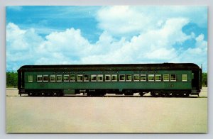 Gold Coast Railroad  University of Miami Campus  Chair Car #136    Postcard