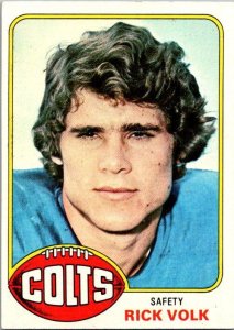 1976 Topps Football Card Rick Volk Baltimore Colts sk4325