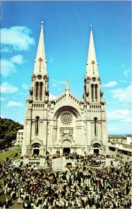 Ste Anne De Beaupre PQ Canada Basilica Historic Landmark Chrome Postcard 