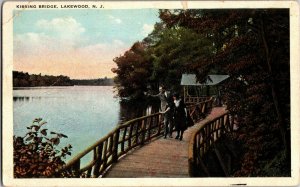 View of Kissing Bridge, Lakewood NJ Vintage Postcard B02