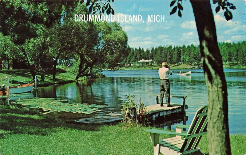 DRUMMOND ISLAND MICHIGAN~DOCK-LAKE-BOAT~1966 POSTCARD