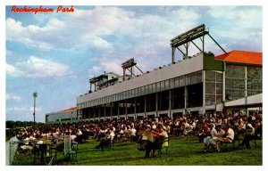 Postcard TOURIST ATTRACTION SCENE Salem New Hampshire NH AQ0583