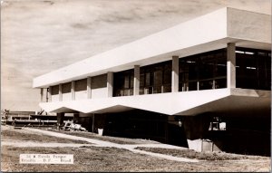 Brazil Escola Parque Brasilia Vintage RPPC C061