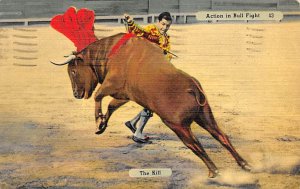 Action in Bull Fight, The Kill Tarjeta Postal Bullfighting 1960 light postal ...