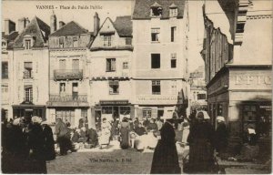 CPA VANNES-Place du Poids Public (27620)