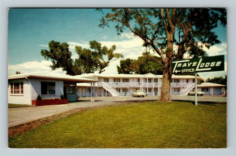 Bishop CA-California, Bishop Travel Lodge, Advertising, Chrome Postcard
