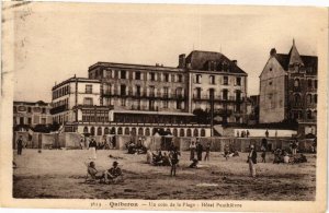 CPA QUIBERON - Un coin de la Plage - Hotel Penthievre (209789)