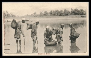 Egypt  Vintage Unused Postcard Porteurs d'eau Water Carriers Costumes