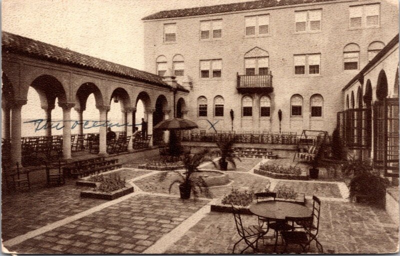 Postcard The Patio at Nansemond Hotel in Norfolk, Virginia