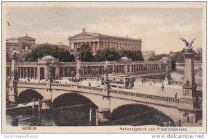 Germany Berlin Nationalgalerie und Friedrichsbruecke