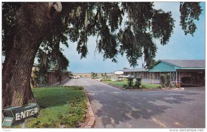 GEORGETOWN, South Carolina; The Carolinian Motel, In the Heart of the Planta...